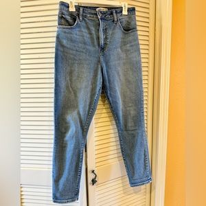 Abercrombie Super Skinny Ankle Jeans
